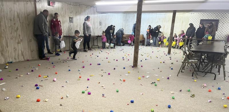 This year’s Mullen Commercial Club’s annual Easter egg hunt looked a little different thanks to the ground being snow covered. So instead of the typical location of the courthouse lawn, the hunt was held in the basement of the Assembly of God Church. The kids cleaned up the basement floor quick! Turn to page 4 for a group photo of the participants. Gerri Peterson