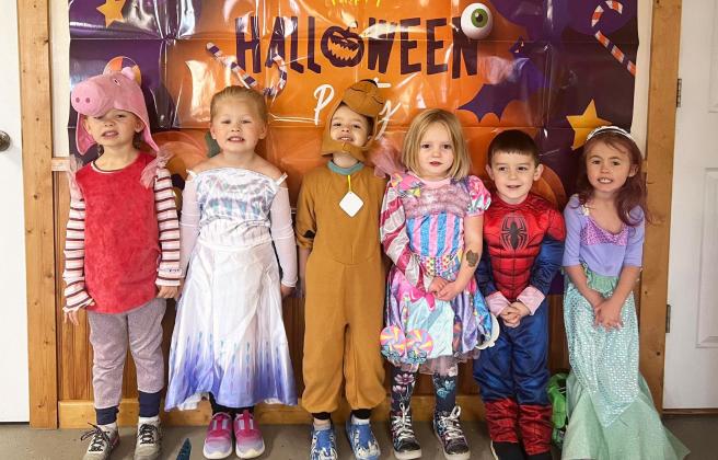 Busy Bee’s Preschool younger class, l-r: Brystol Call Harper Myers, Austin Smith, Ryann Walz, Rowan Cheever, Addi Mundorf.