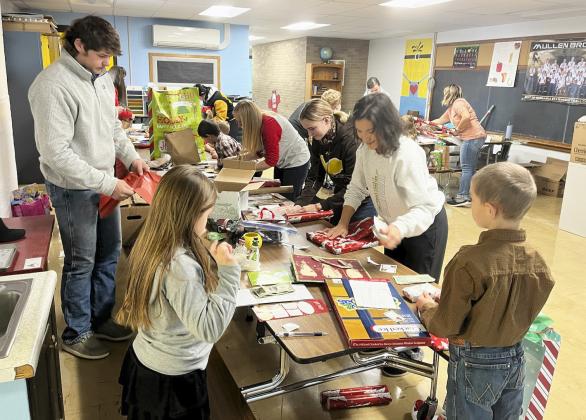 TeamMates Christmas Shop held
