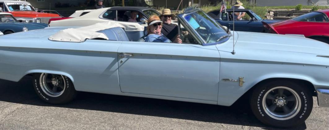 Mullen’s Wes and Sara Skillings were among the group with their 1963 Ford Galaxy. This was the first year they participated in the tour.