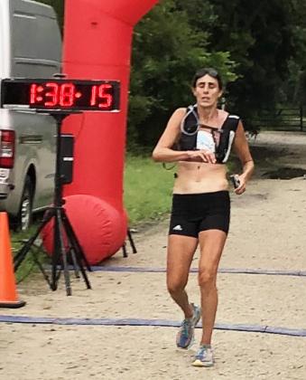 Sara Ewbank runs half marathon