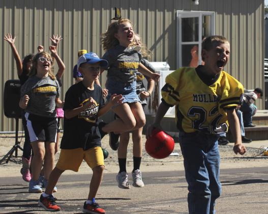 The third graders had a lot to cheer about when they won the K-12 basketball competition during the Homecoming pep rally. Pictured back, l-r: Natalee Walker, Taylor Cash, Cooper Phillips, Elle Gracey, Avery Vinton, Luke Cox.