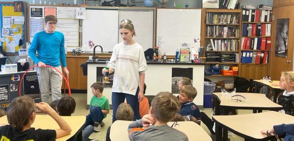 Chemistry students host science fair