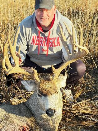 Dick Simonson with his 2025 deer.