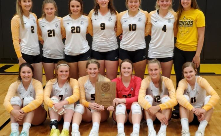 MNAC Volleyball Champions, back l-r: Whitney Jennings, Erika Massey, Izabella Brown, Jordyn McDowell, Taylor Svoboda, Alli Loughran, Shelby Welsh. Front: Michelle Brown, Kylie Licking, Hanna Marshall, Lindey Coble, Brooke McCully, Samantha Moore. Mike Kvanvig