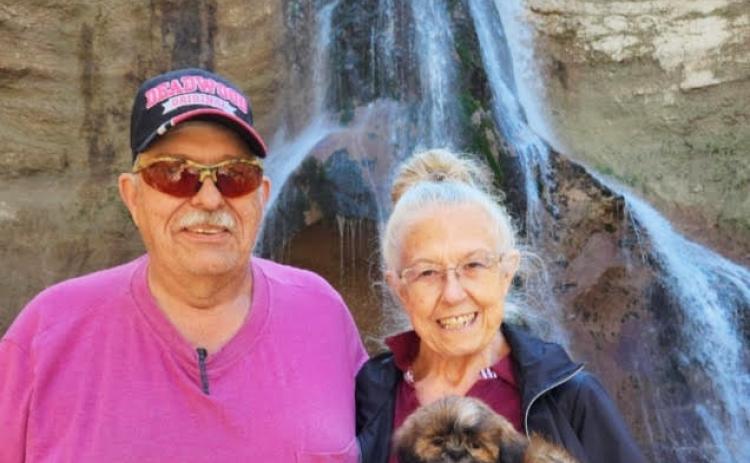 Chub and Cindy Pearman - and their Shih Tzus