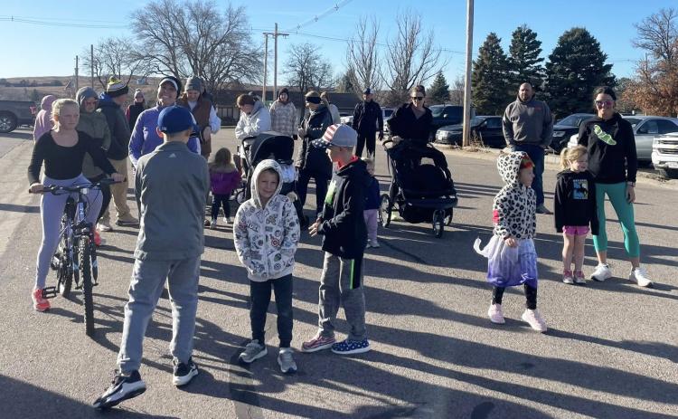 The sun was shining, but the wind made it cool for the Mullen FFA sponsored Turkey Trot last Saturday, Nov. 22. Pictured is the start of the event, with the mile and 5K participants all starting together. Thank you to the following businesses for their donations: Outpost Feed Store, Consolidated, Sand Hills Golf Course, Connealy Angus and Dismal River Club.
