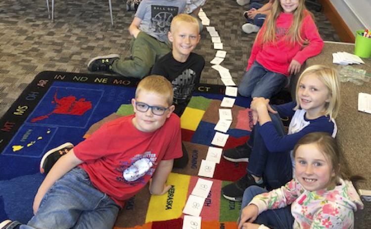 2nd graders put numbers in order