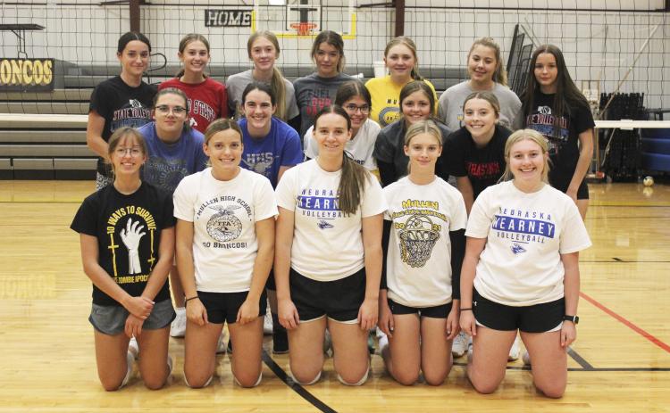 Volleball, back l-r: Fayth Brown, Allie Boyer, Sydnee Cheever, Medora DeNaeyer, Hayley Donohoe, Keragan Welch, Maggie Haesler. Middle: Toni Massey, Orabella Heaton, Ella Rice, Kalli Licking, Izzy Hoyt. Front: Malia Oltmer, Lauren Schoonveld, Jadyn Andersen, Erika Massey, Samantha Cheever.