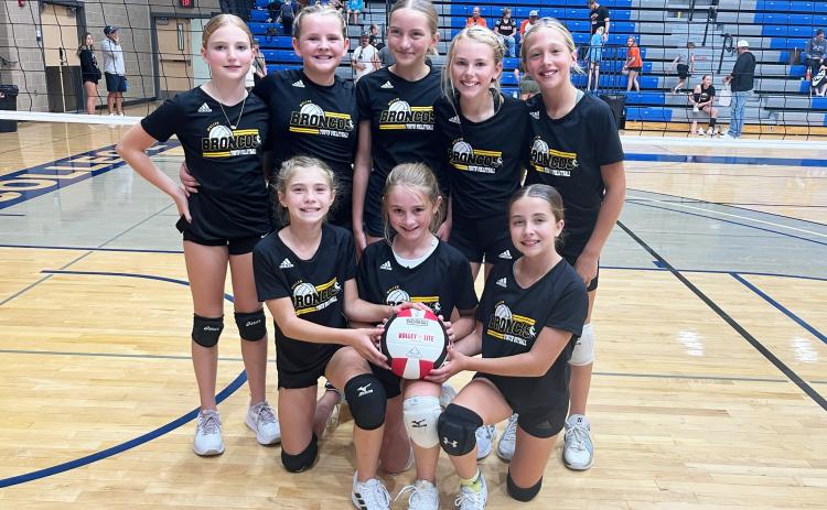 The Mullen 5th/6th grade volleyball team won the silver division of the McCook tournament last Saturday, Sept. 27. Pictured back, l-r: Elle Gracey, Ella Walz, Parker Vinton, Ayden Lee, Emri Dent. Front: Clara Seeley, Avery Vinton, Lillian Ericksen.