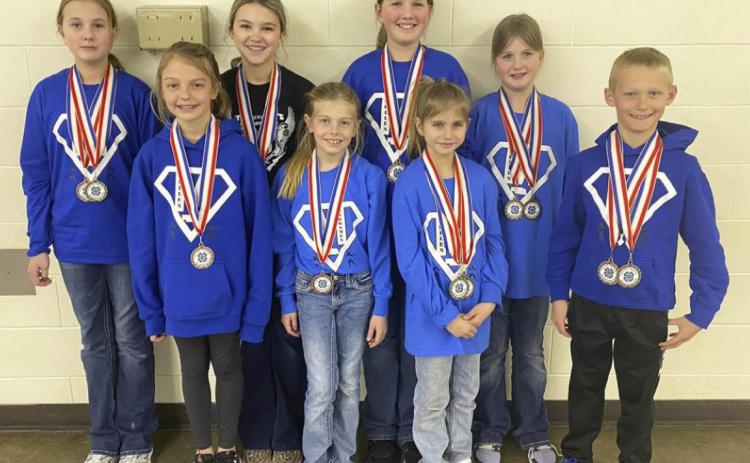 Mullen Marksmen pictured at Ogallala, l-r: Jessa O’Brien, Kaisley Phipps, Ady Hampton, Kendall Phipps, Hannah O’Brien, Rainne O’Brien, Adelyn O’Brien, Teal Peterson. Not pictured: Hudson Werner, Cian and Colin Connealy and Brandt Mundorf. Jordyn Phipps