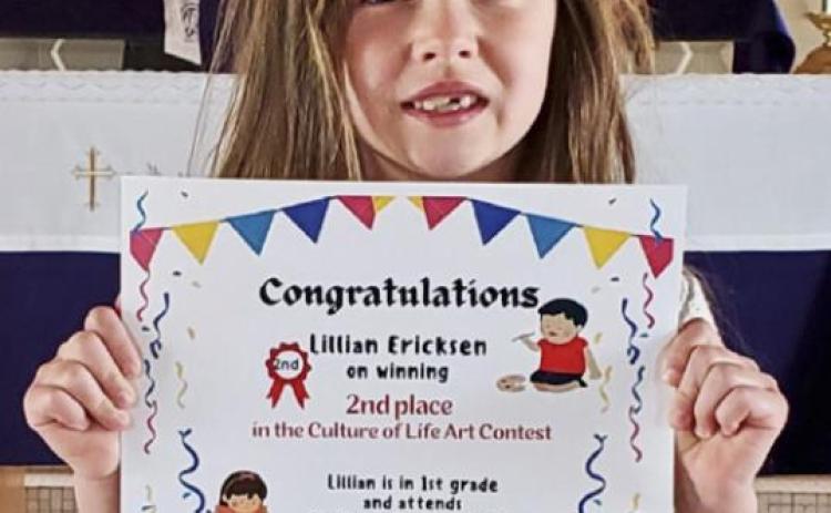 Lillian Ericksen places in art contest