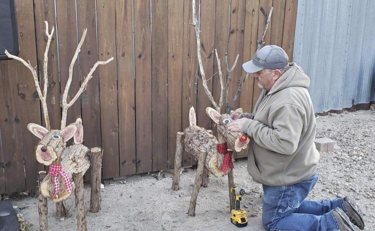 Crisp wins Christmas Photo Contest