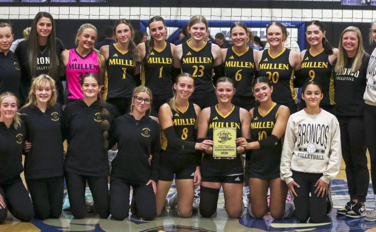 Seven Valleys Volleyball Tournament champions, back l-r: Annabelle Casillas, Assistant Coach Calli Edis, Kaisley Phipps, Breckyn Burney, Abby Gracey, Chloe Newman, Brynne McCully, Emerson Thorberg, Jenna Donohoe, Head Coach Nichole Ourada, Student Manager Hadley Marsh. Front: Kassidy Cheever, Jillian Taylor, Ava Kvanvig, Jailyn Miller, Harper Andersen, Kalli Licking, Ella Rice, Student Manager Luciana Gonzalez. Megan Andersen
