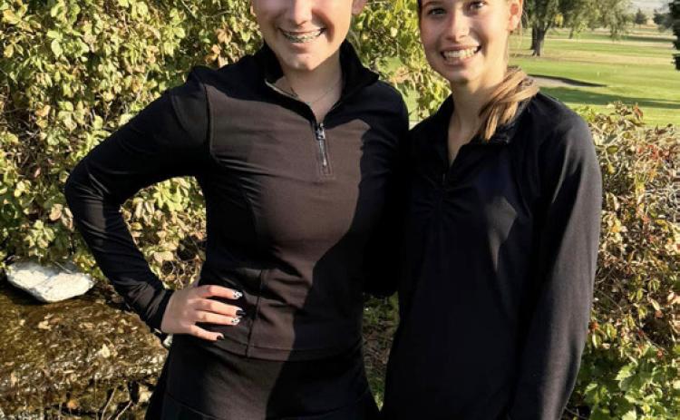 Girls golf team ends season at Districts