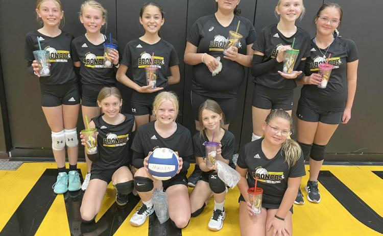 The Mullen youth 5th-6th volleyball team ended the season as champions at their own tournament on Sunday, Oct. 27. They defeated Hershey, Medicine Valley, Ogallala 5, Ogallala 6, Arthur and Sandhills/Thedford. Pictured back, l-r: Kendall Phipps, Ayden Lee, Luciana Gonzalez, Pandora Gray, Hadley Marsh, Bella Coetzee. Front: Olivia Cox, Ava Walz, Keira Kearns, Jocelyn Oliveira. Jordyn Phipps