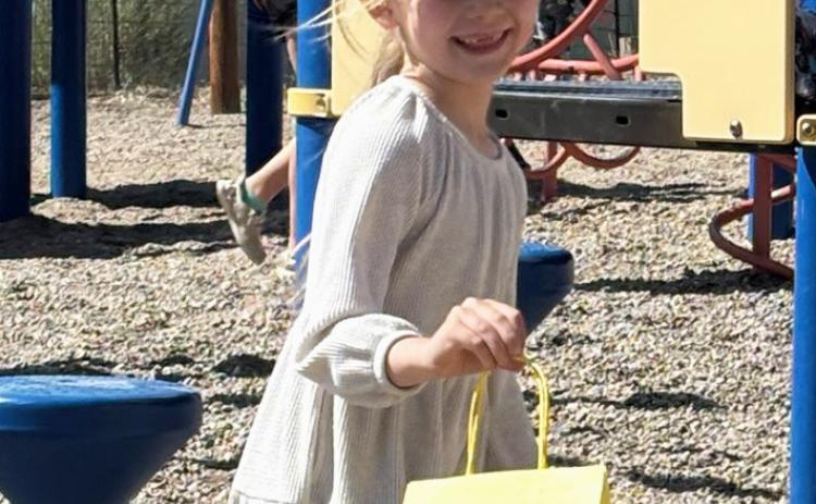 Brystol Call and Harper Myers are pictured at the Easter Egg Hunt held for elementary students by the Mullen Commercial Club last week. Kara Connealy