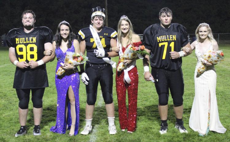 Homecoming royalty crowned