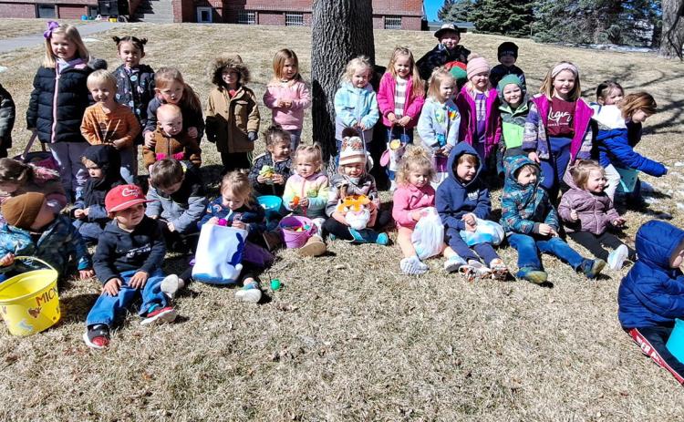 A little remaining snow on the ground didn’t stop the Mullen Commercial Club’s annual Easter egg hunt last Wednesday, March 27 for kids through pre-school aged on the Hooker County Courthouse lawn. The Mullen Commercial Club would like to thank everyone who brought kids and Ms. Kara Connealy and the National Honor Society students for helping. Shauna Donohoe