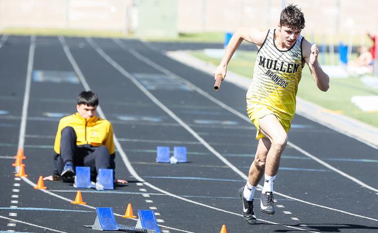 Jaylon Forsen starts the 4x1 relay for the Broncos.