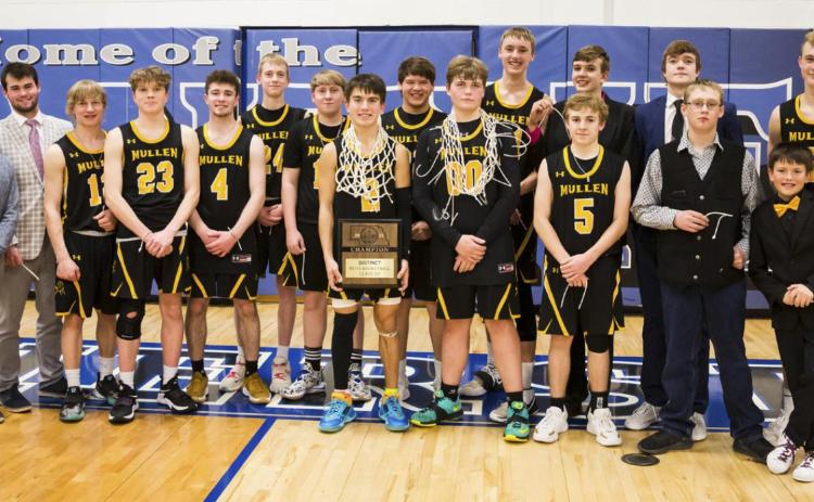 District Champions, l-r: Student Manager Brandon Hardin, Samuel Coble, Justin French, Ethan Hardin, Luke Durfee, Kaleb Moore, Corben Kissire, Trevor Kuncl, Deacon DeNaeyer, Cade Groseth, Alex Moore, Kyle Finney, Student Manager Jacob Walker, Jaden Emerson, Student Manager Daniel Wright, Student Manager Braylon Kuncl, Clayton Moore. Megan Andersen
