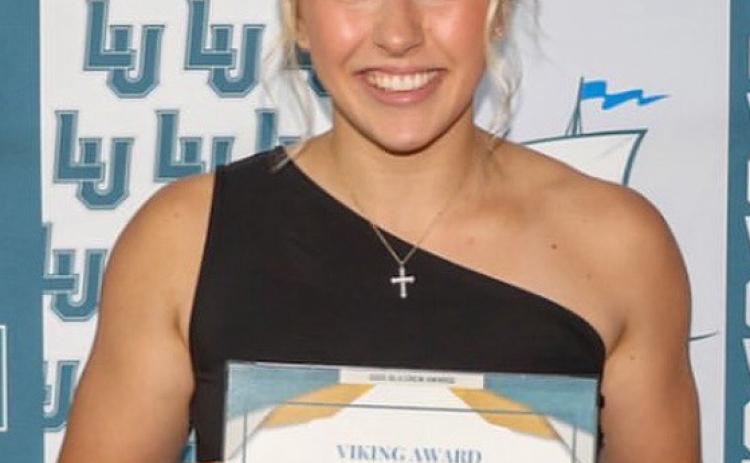 Svoboda receives BluCrew Award