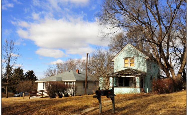 These older homes in Albion can be found in every community in the state. Nearly half of the state’s housing stock was built prior to 1970, and the share of older homes skyrockets in Nebraska’s smaller cities and small towns. Darin Epperly/Flatwater Free Press
