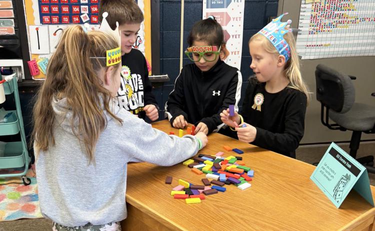 Elementary celebrates 100th day