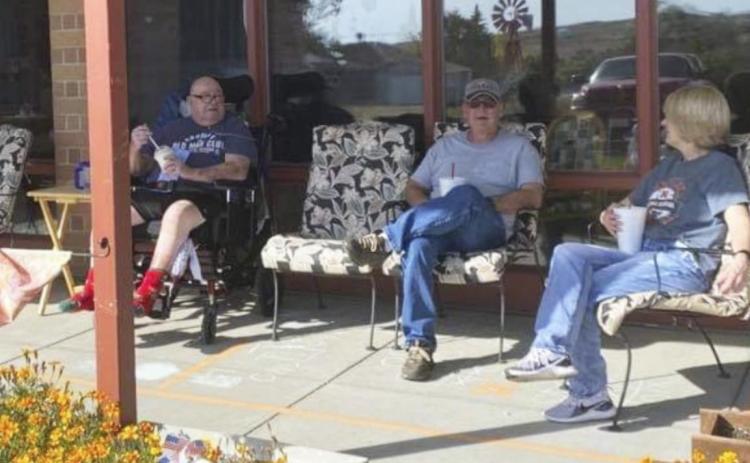 Stan Boyer enjoying his visit with Darrell and Kathy Leibhart.
