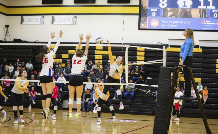 Izzy Hoyt goes up for a kill during MNAC action in North Platte. Megan Andersen