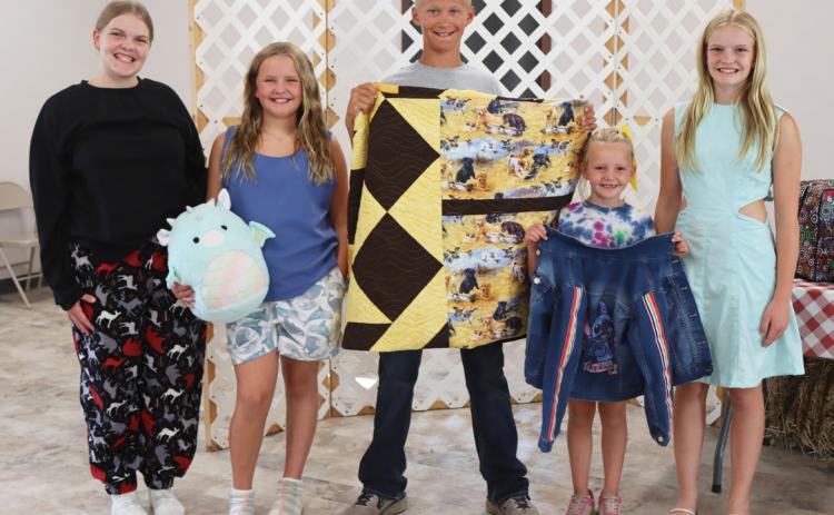 L-r: Maci Walz, Ella Walz, Teal Peterson, Ryann Walz and Ava Walz at the 4-H Style Revue. Gerri Peterson