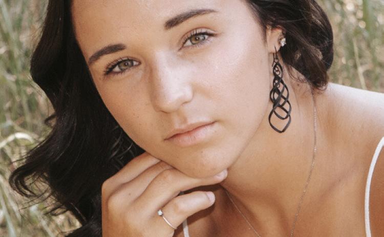 Izabella Brown