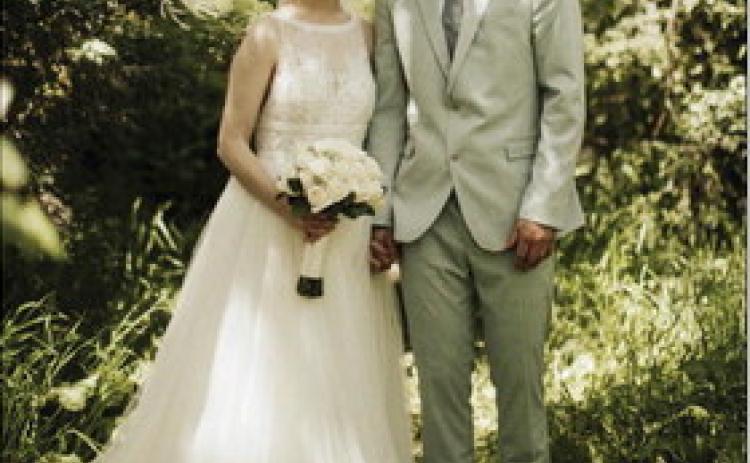 Holly Sprenger, Justus Monette marry