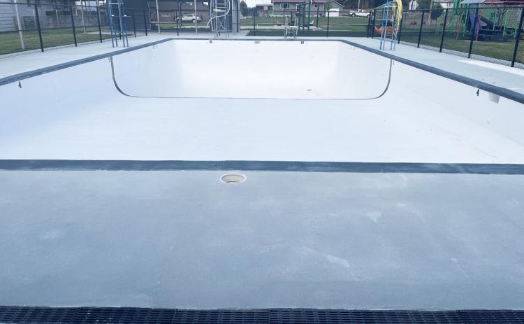 Mullen Swimming Pool receives grant