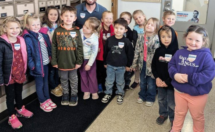 Preschool visits Mullen Post Office
