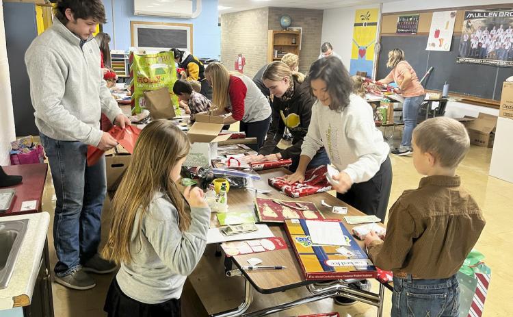 TeamMates Christmas Shop held